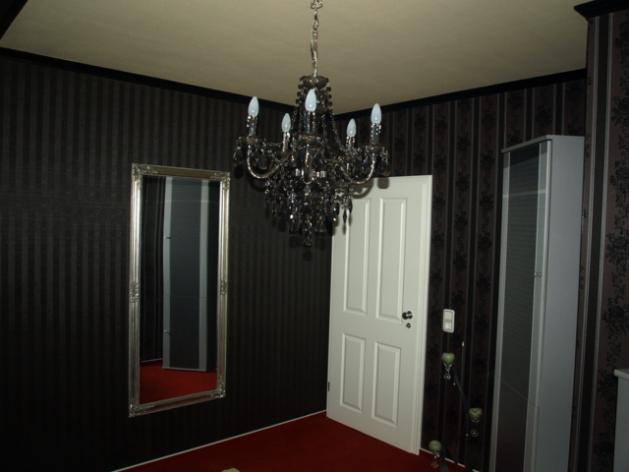 Klick für Originalgröße :tapezierarbeiten.jpg